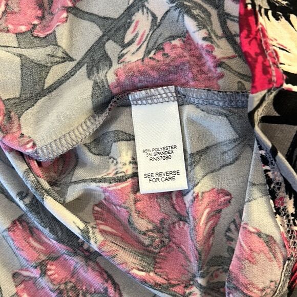 (3/$15) Cato Stretch Floral blouse size XS - Picture 11 of 12